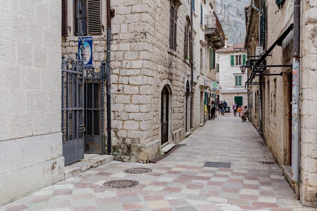 Old Town Summer Apartment Cattaro Esterno foto